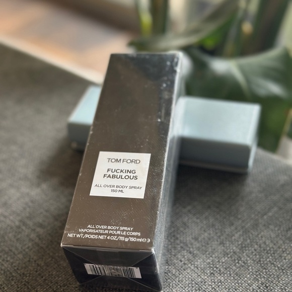 NEW Tom Ford Fabulous All Over Body Spray 150ML - Picture 2 of 4